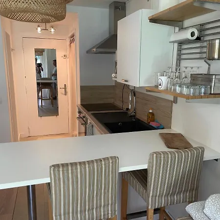 The Studio Holiday Rental Cote D'Azur 83 Коголин